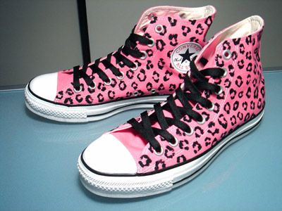 converse-shoes-736706.jpg